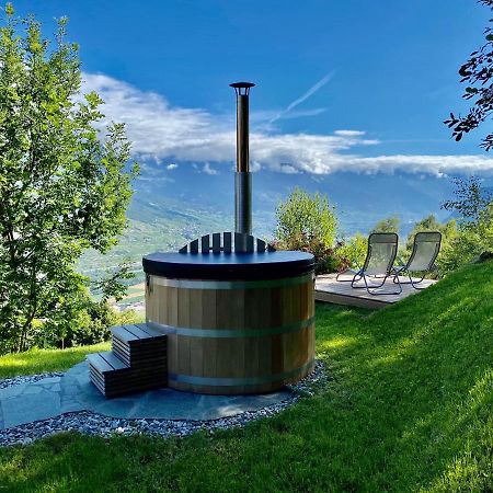 Eco Lodge With Jacuzzi And View In The Swiss Alps Grône Exterior foto