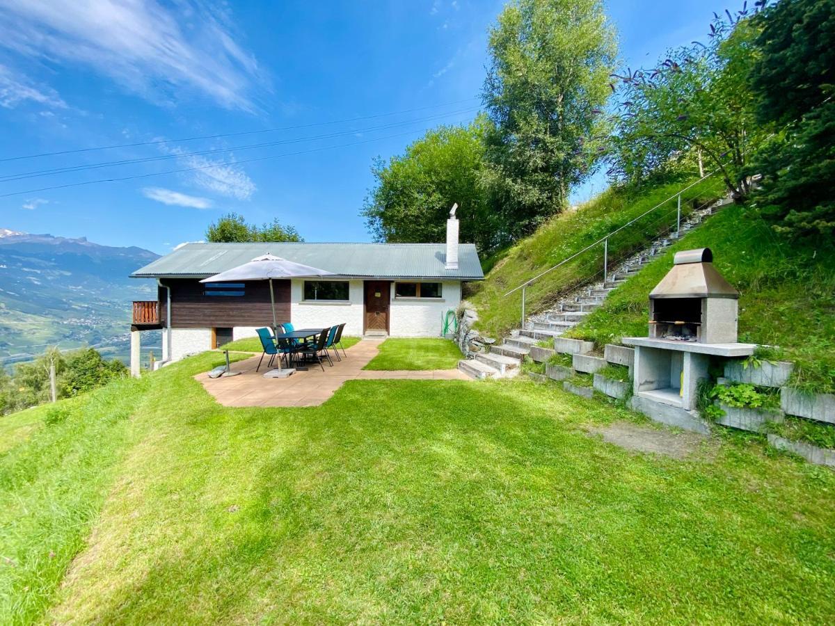 Eco Lodge With Jacuzzi And View In The Swiss Alps Grône Exterior foto