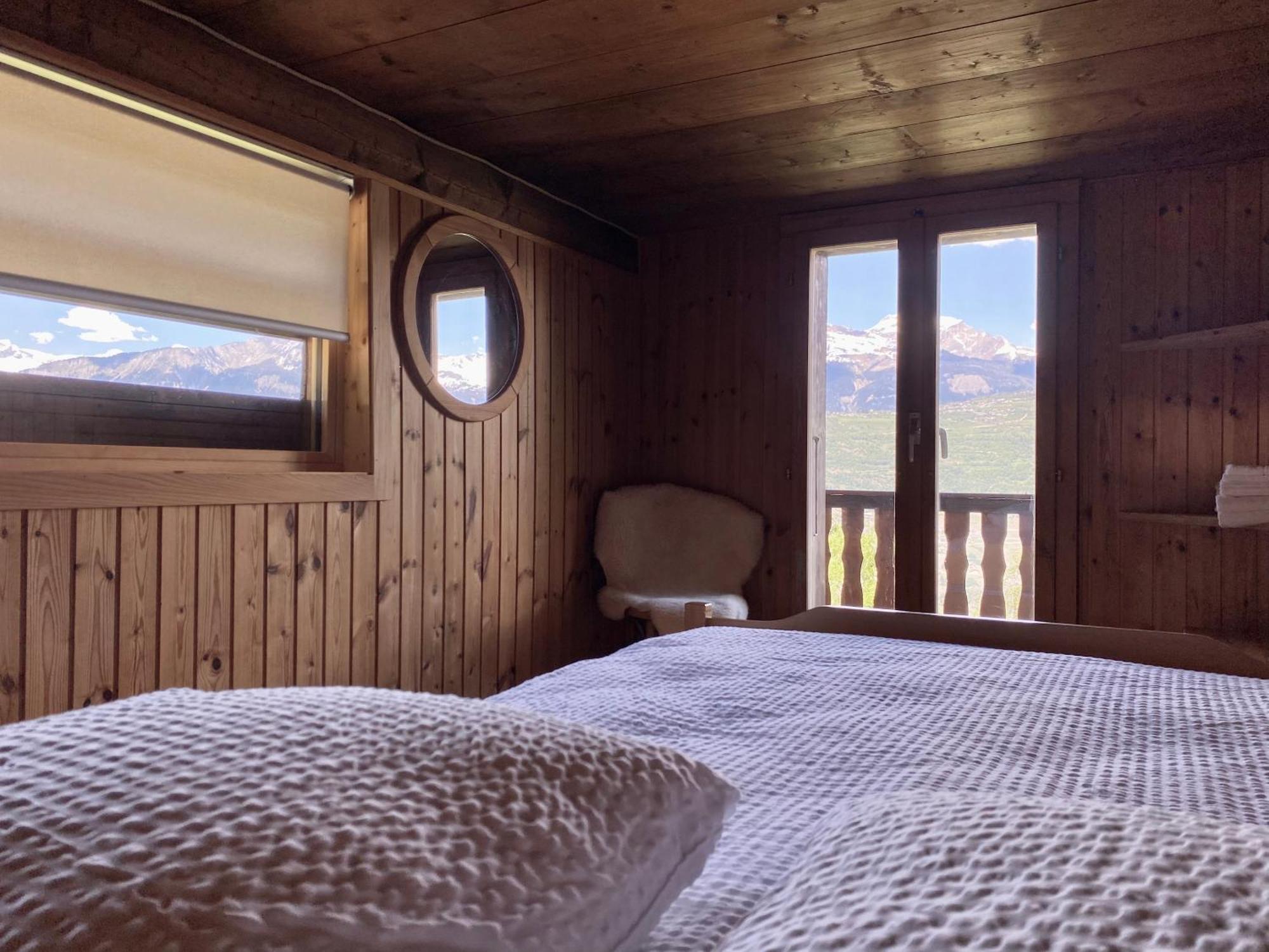 Eco Lodge With Jacuzzi And View In The Swiss Alps Grône Exterior foto